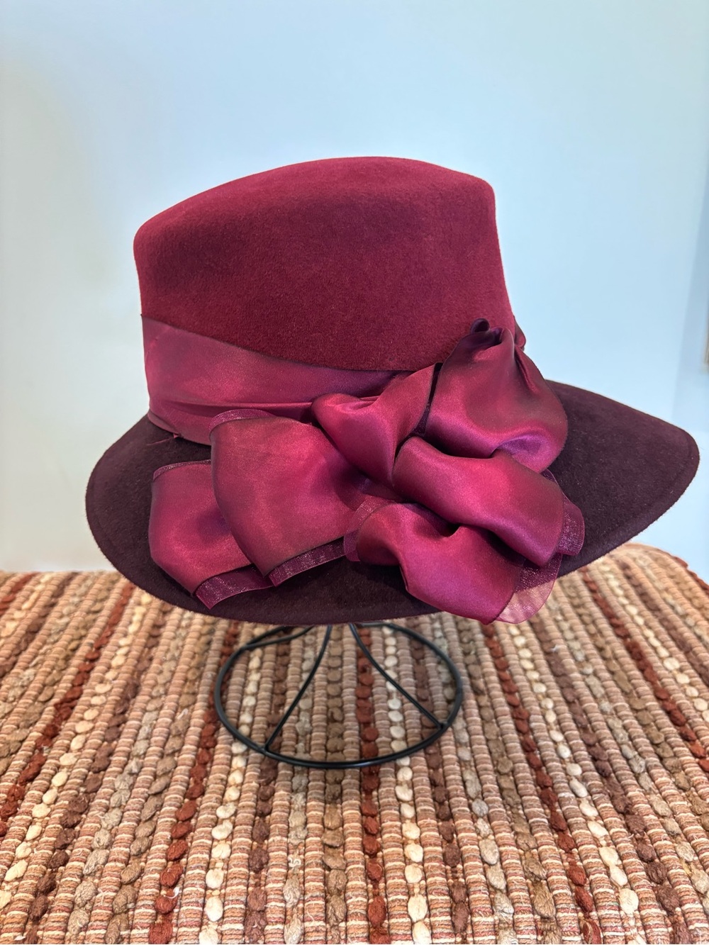 Louise Green Wool Felt Wide Brim Hat Burgundy Colorblock Satin Statement Derby - Picture 5 of 11